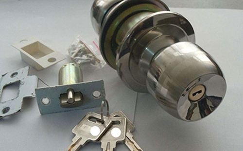 玉龙24小时上门开锁公司