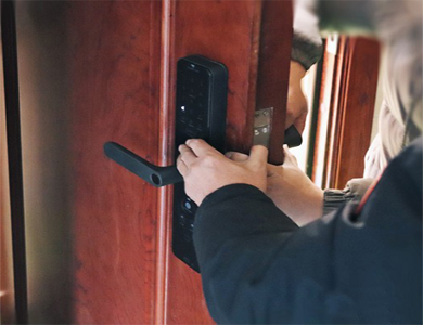 玉龙24小时上门开锁公司